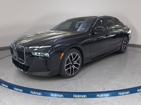Used 2024 BMW 740i xDrive w/ Premium Package 2 image 1