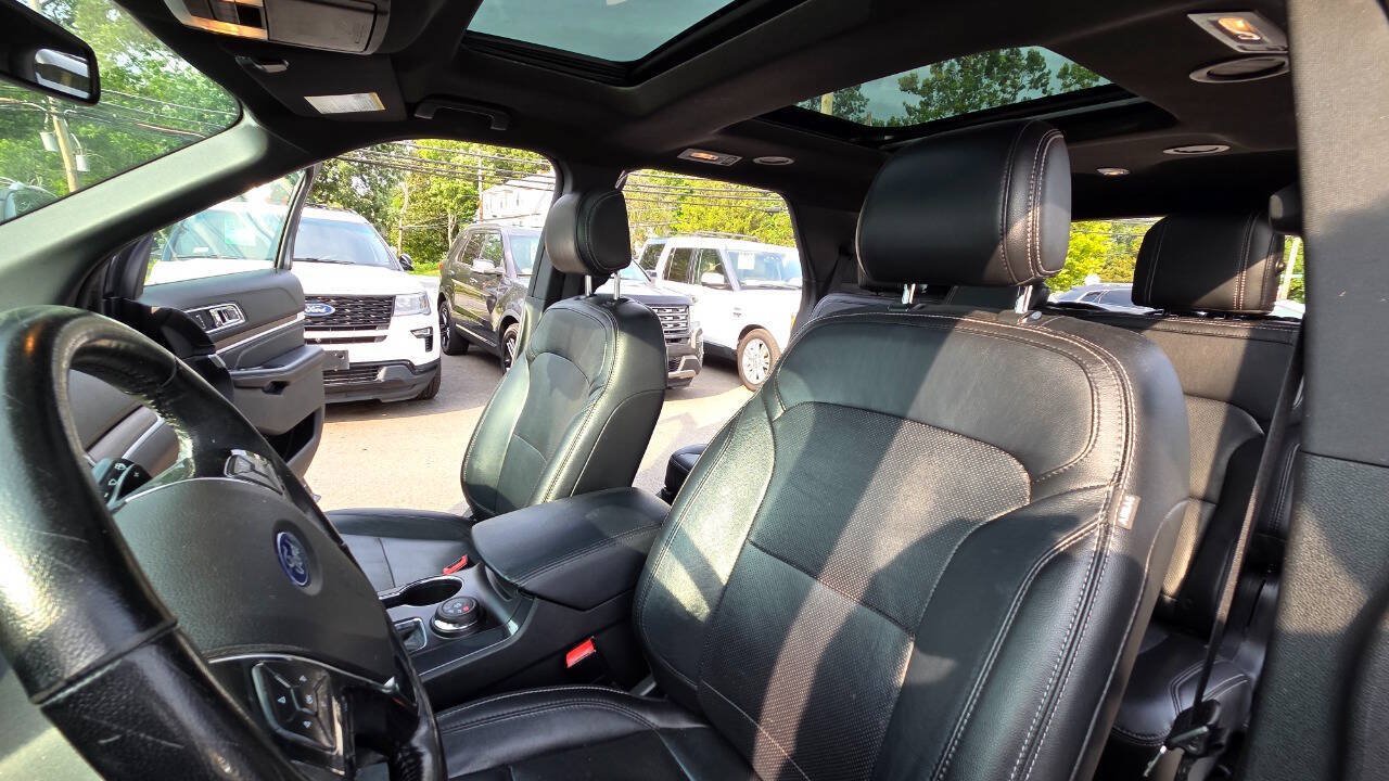 Used 2017 Ford Explorer Limited AWD/4WD image 25