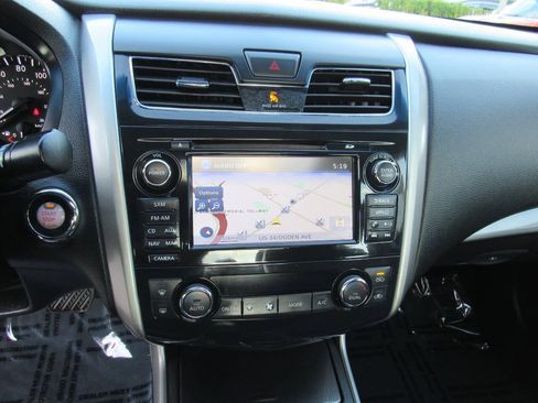 Used 2014 Nissan Altima 2.5 SL w/ Technology Package FWD image 19