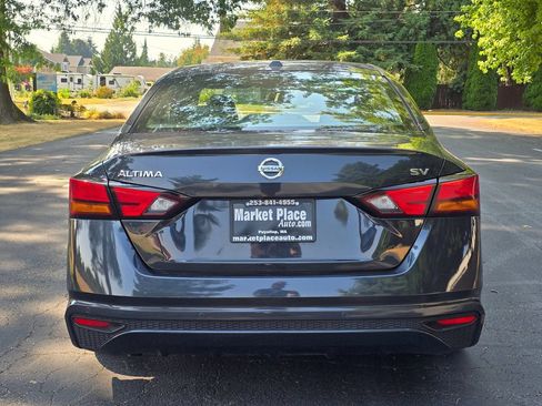 Used 2022 Nissan Altima 2.5 SV FWD image 5