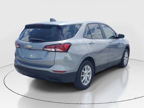 Used 2023 Chevrolet Equinox LS FWD image 7