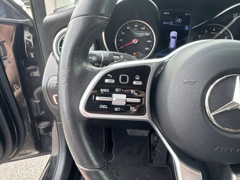 Used 2021 Mercedes-Benz GLC 300 image 22