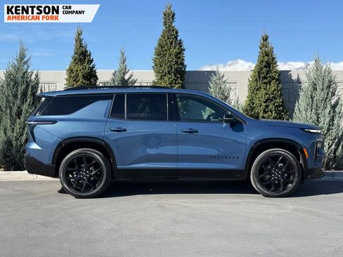 Used 2025 Chevrolet Traverse RS w/ LPO, Floor Liner Package image 11