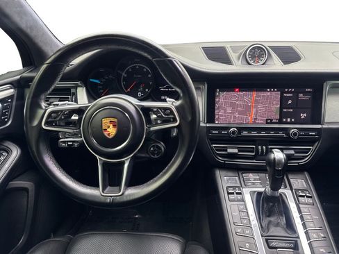 Used 2020 Porsche Macan Turbo AWD/4WD image 52
