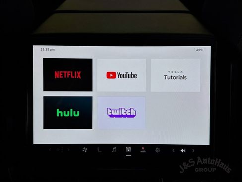 Used 2025 Tesla Cybertruck AWD Crew Cab image 32