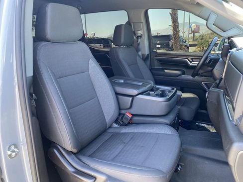 Used 2024 Chevrolet Silverado 1500 RST w/ Z71 Off-Road Package AWD/4WD image 28