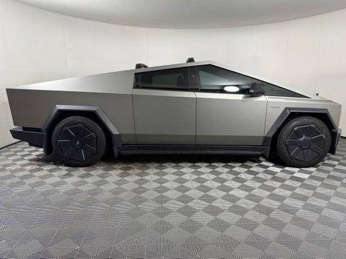 Used 2024 Tesla Cybertruck Cyberbeast AWD/4WD image 9