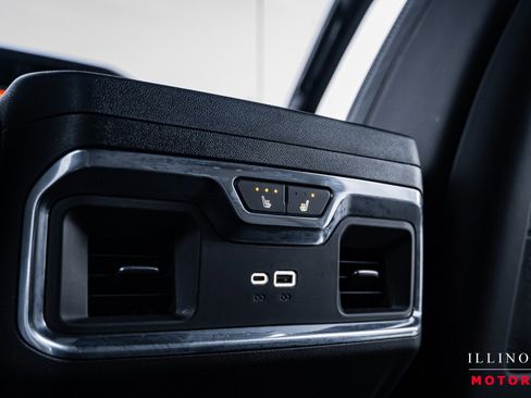 Used 2025 GMC Sierra 3500 Denali Ultimate image 33