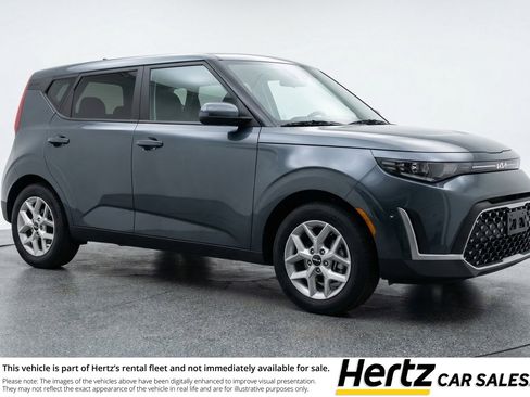 Used 2025 Kia Soul LX w/ LX Technology Package FWD image 1