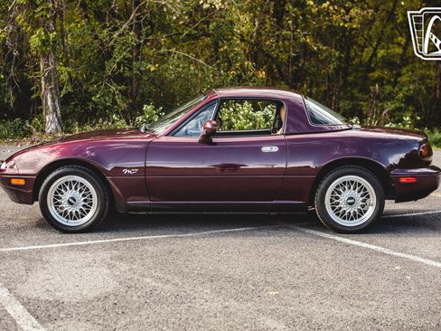 Used 1995 MAZDA MX-5 Miata M-Edition image 13