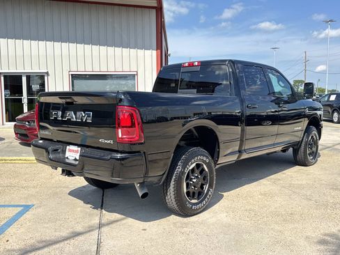 Used 2026 RAM 2500 Laramie AWD/4WD image 7