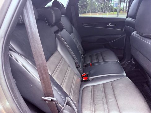 Used 2016 Kia Sorento SX AWD/4WD image 17