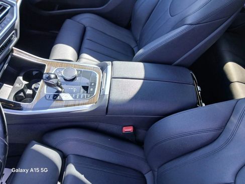 Used 2019 BMW X5 xDrive40i w/ Premium Package 2 image 8