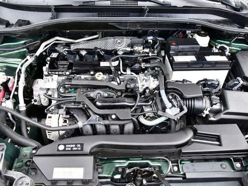 Used 2022 Toyota Corolla Cross XLE w/ Convenience Package image 29