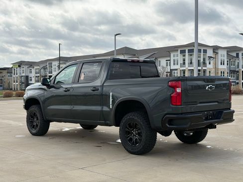 Used 2026 Chevrolet Silverado 1500 ZR2 w/ Dark Appearance Package image 5