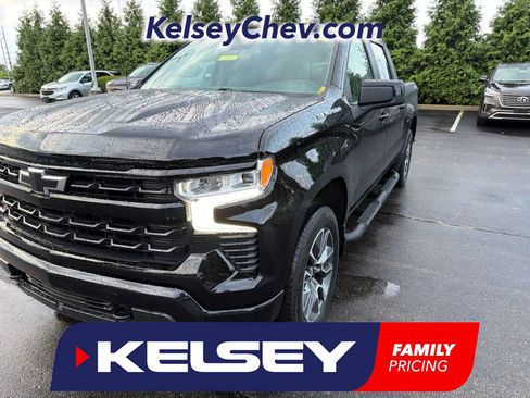 Used 2024 Chevrolet Silverado 1500 RST w/ Convenience Package II AWD/4WD image 1