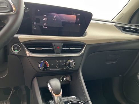 Used 2024 Buick Encore GX Preferred image 13