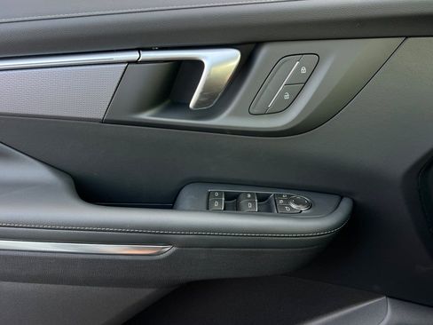 New 2026 Buick Enclave Sport Touring FWD image 9