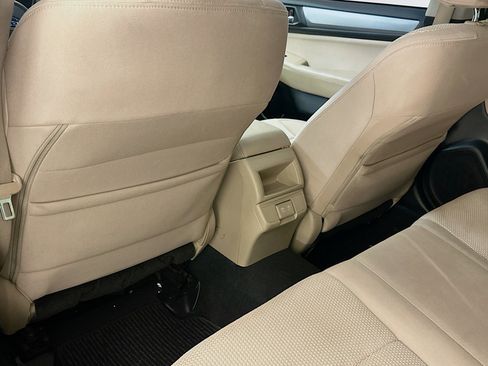 Used 2019 Subaru Outback 2.5i Premium AWD/4WD image 27