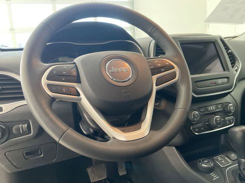 Used 2022 Jeep Cherokee Latitude w/ Trailer Tow Group image 14