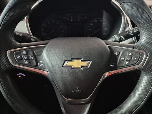 Used 2020 Chevrolet Equinox LS w/ LS Convenience Package FWD image 18