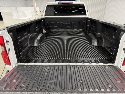 Used 2025 Chevrolet Silverado 2500 LT w/ Convenience Package image 34