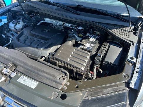 Used 2020 Volkswagen Tiguan SE AWD/4WD image 12