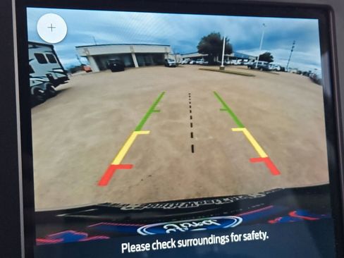 Used 2024 Ford Edge SEL image 17