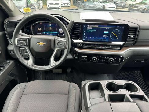 Used 2026 Chevrolet Silverado 1500 LT AWD/4WD image 19