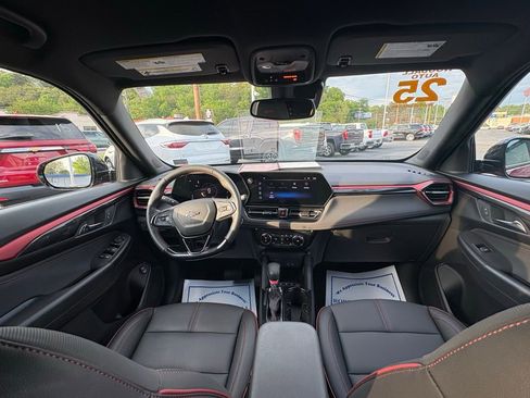 Used 2025 Chevrolet TrailBlazer RS w/ Convenience Package image 20