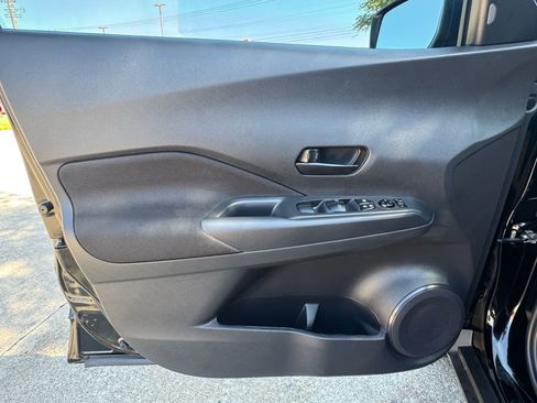 Used 2024 Nissan Kicks S image 25