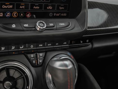 Used 2020 Chevrolet Camaro ZL1 image 27