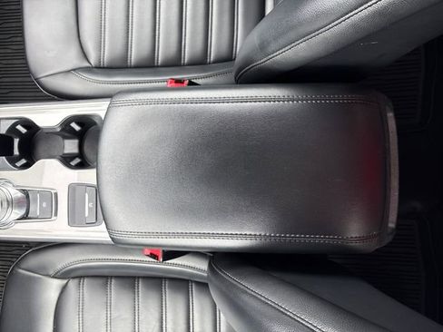 Used 2023 Ford Edge SEL image 26