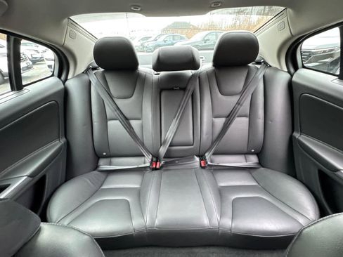 Used 2017 Volvo S60 T5 Inscription w/ Convenience Package image 31