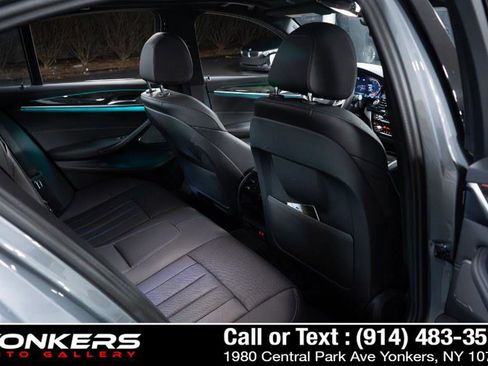 Used 2023 BMW 540i xDrive w/ M Sport Package image 41