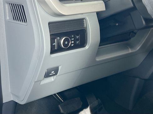 Used 2023 Ford F250 XLT w/ Snow Plow Prep Package image 10