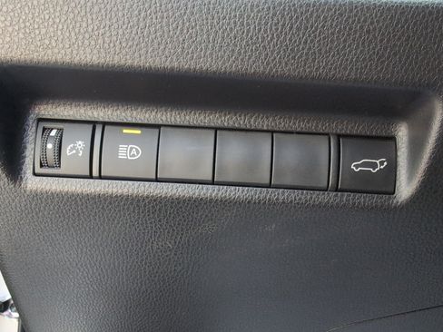 Certified 2022 Toyota RAV4 XLE Premium image 37