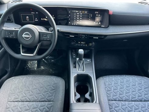 New 2026 Nissan Kicks SV image 4