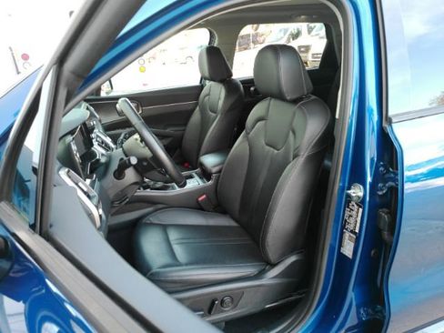 Used 2023 Kia Sorento S w/ Panoramic Sunroof Package image 14