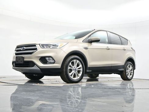 Used 2017 Ford Escape SE w/ SE Cold Weather Package image 45