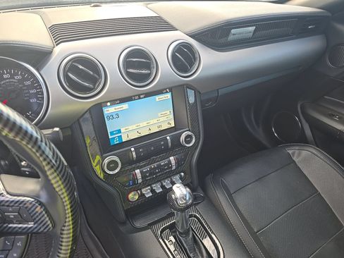 Used 2018 Ford Mustang GT Premium w/ Black Accent Package RWD image 6