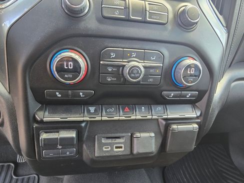 Used 2023 Chevrolet Silverado 2500 LTZ AWD/4WD image 16
