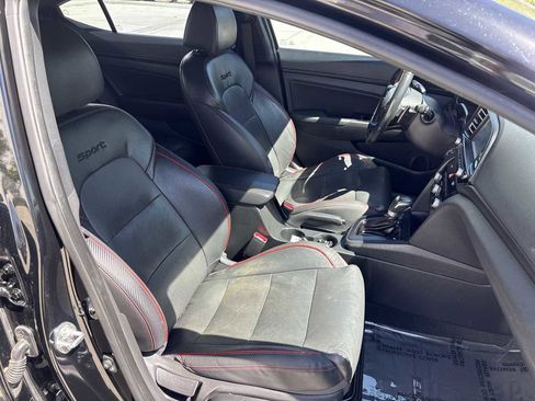 Used 2019 Hyundai Elantra Sport w/ Premium Package 03 FWD image 16