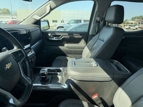 Used 2022 Chevrolet Silverado 1500 LTZ w/ LTZ Convenience Package II image 10