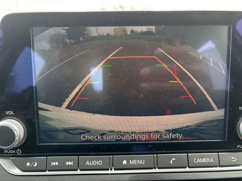 Used 2025 Nissan Altima 2.5 SV FWD image 23