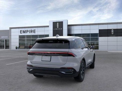 New 2026 Lincoln Nautilus Premier image 8