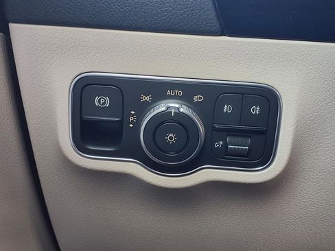 Used 2025 Mercedes-Benz GLA 250 image 18