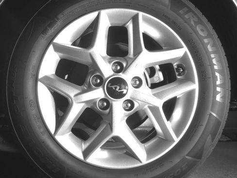 Used 2025 Kia Soul LX w/ LX Technology Package FWD image 14