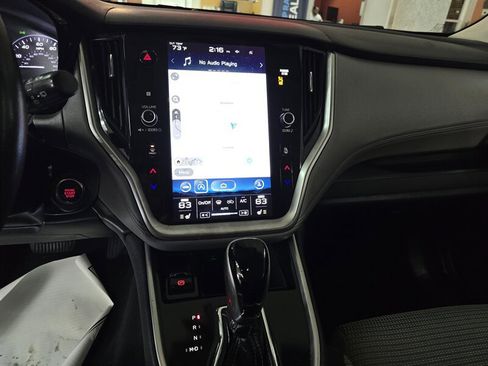 Used 2022 Subaru Outback Premium image 31