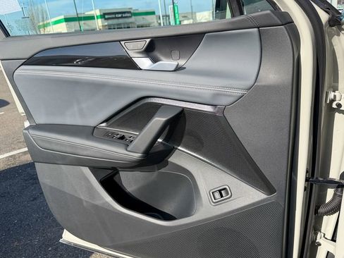 New 2026 Volkswagen Tiguan SEL R-Line image 14